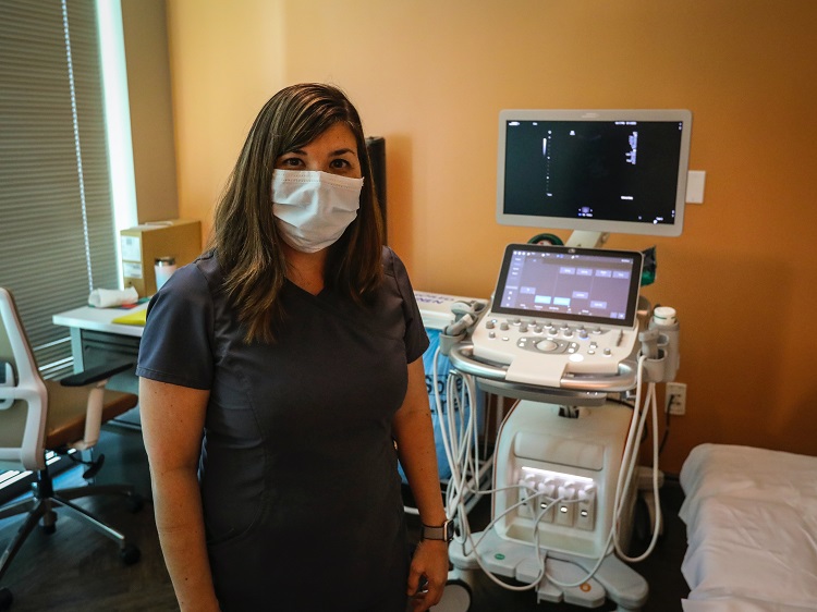 woman scanning in ultrasound clinic